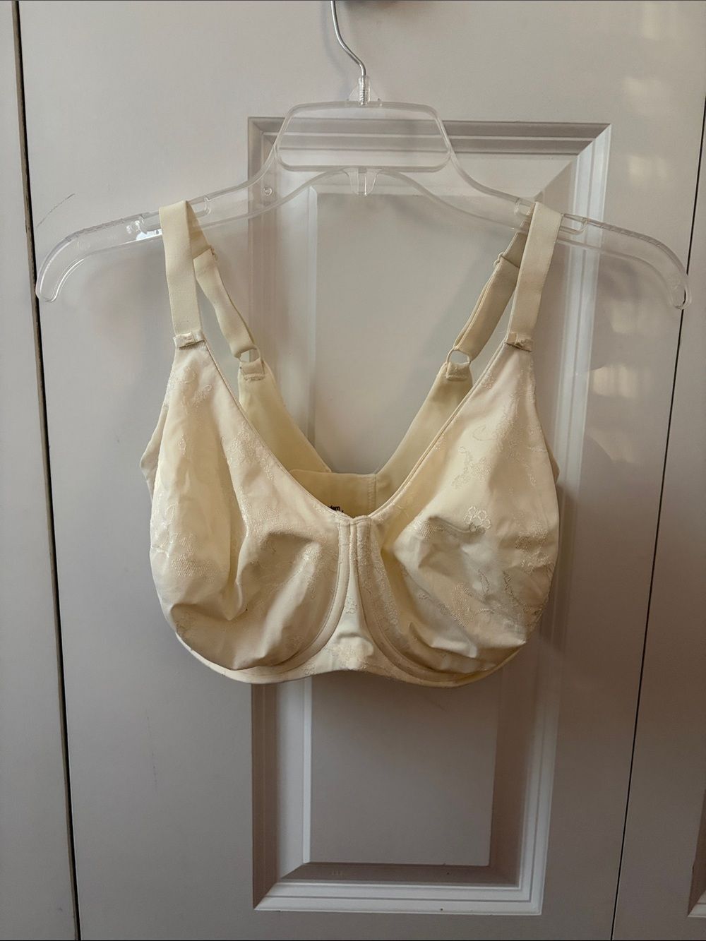 Modern Movement Women's Full-Coverage Cream Bra with Underwire Size 34G